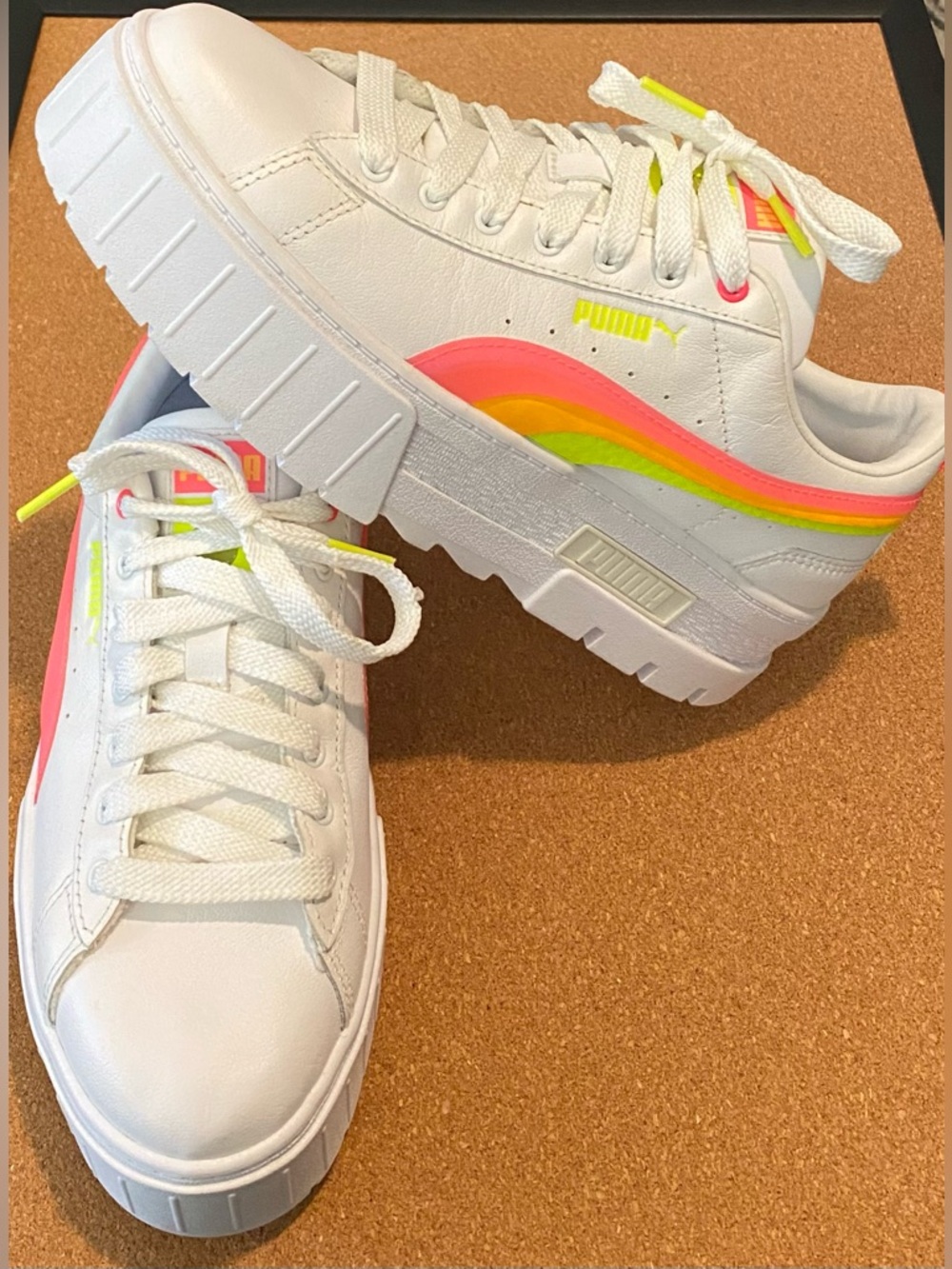 Puma Mayze Summer Squeeze Perforated Platform Sneakers Shoes Neon Size 9 NWOB